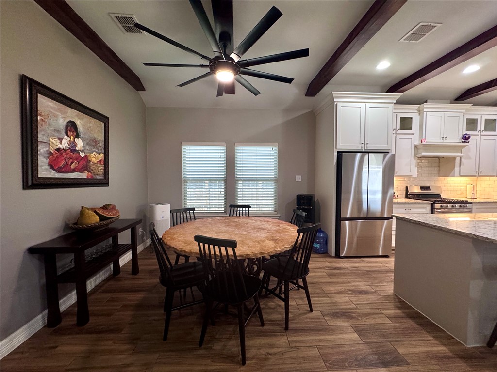 2521 Handlin Dr Property Photo 6