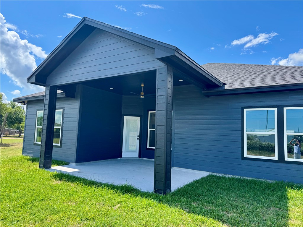 834 Utica St Property Photo 26