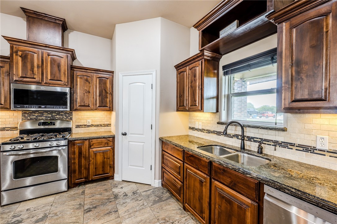 2952 Fm 70 Property Photo 4