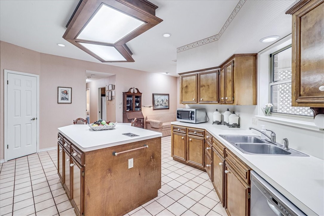 4217 Spring Creek Dr Property Photo 15