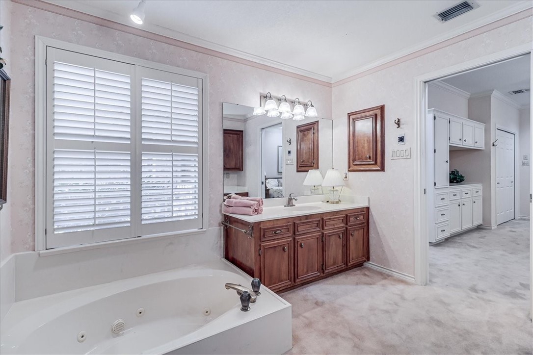 4217 Spring Creek Dr Property Photo 24