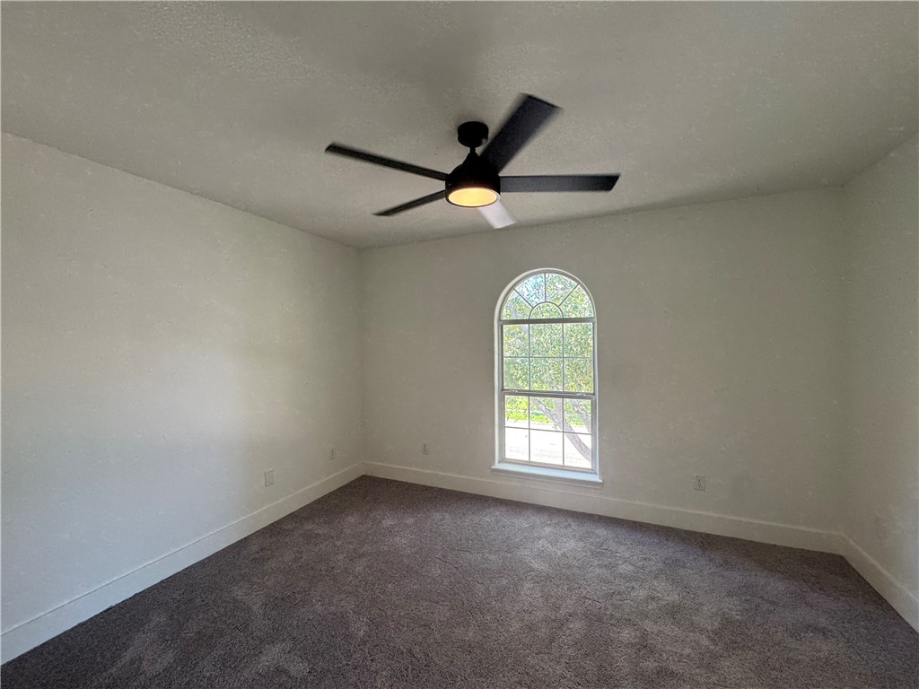 8038 Etienne Dr Property Photo 24