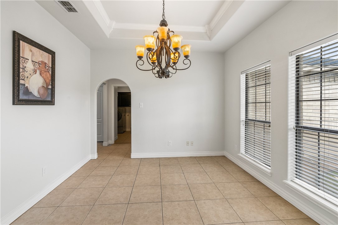6645 La Bianca Dr Property Photo 7