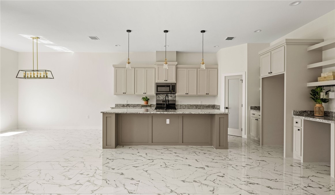 6721 La Salle Dr Property Photo 7