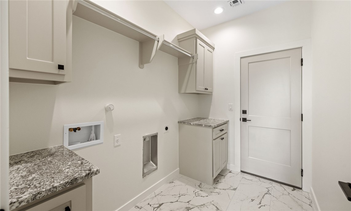 6721 La Salle Dr Property Photo 17