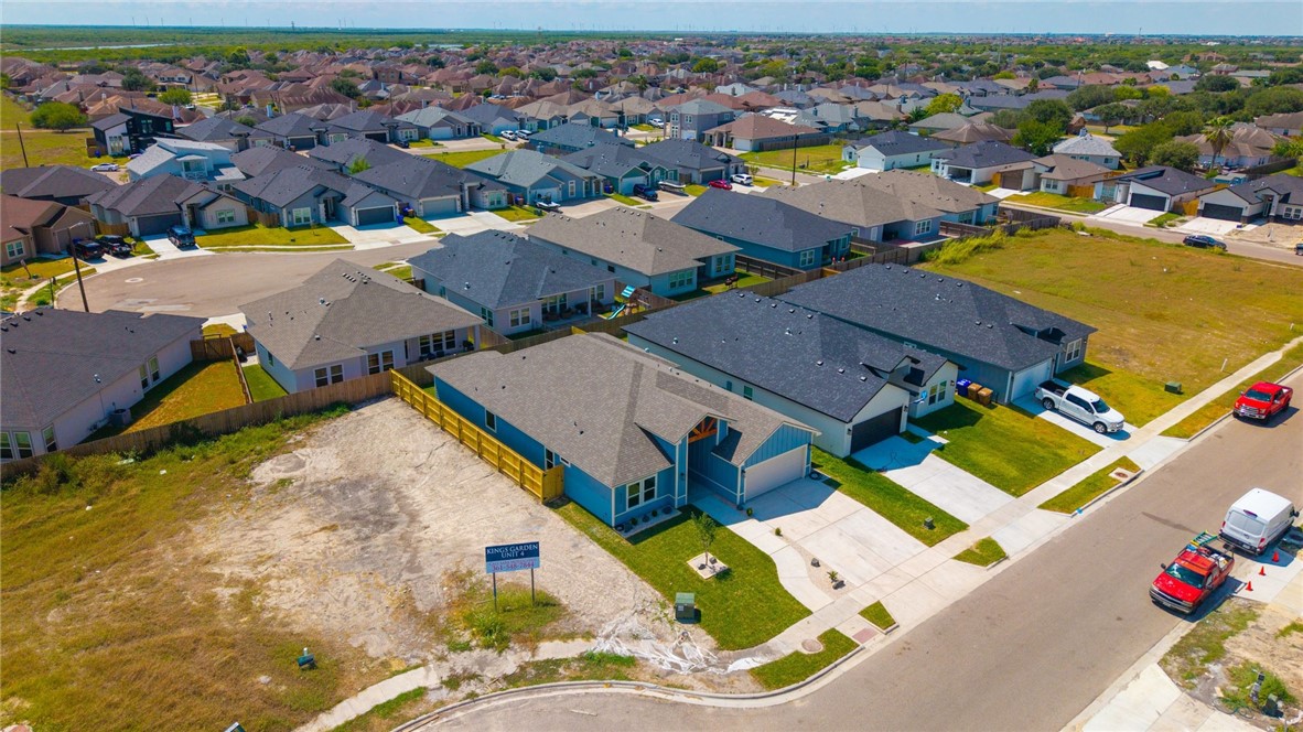 6721 La Salle Dr Property Photo 20