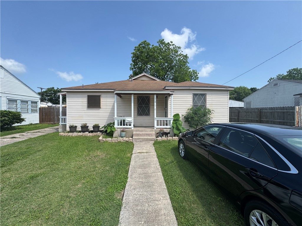 1210 Brentwood Dr Property Photo 1