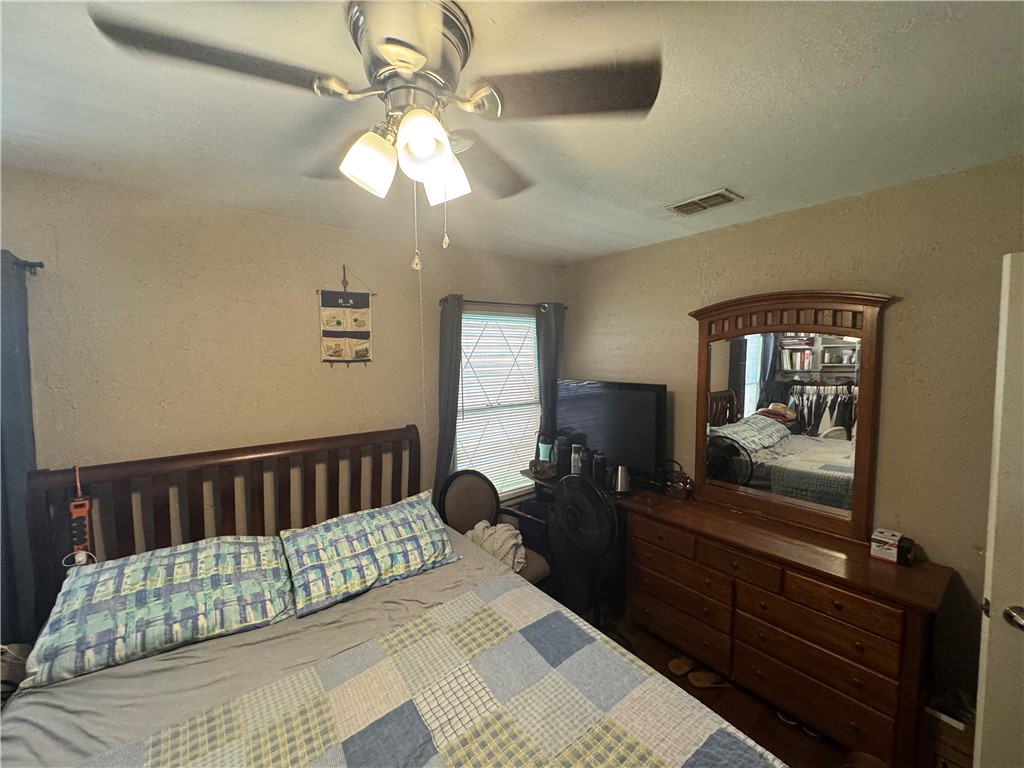 1210 Brentwood Dr Property Photo 9