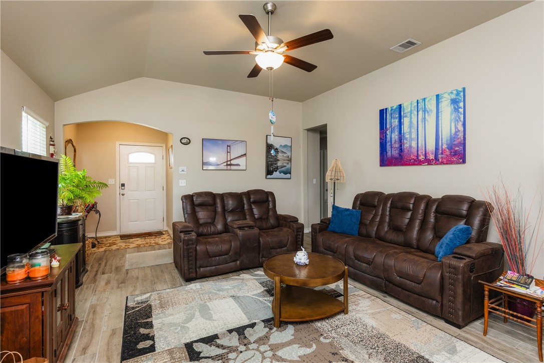 6766 Mikayla St Property Photo 3
