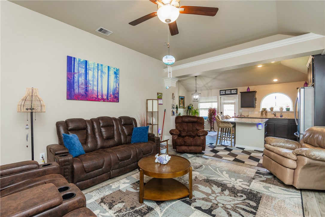 6766 Mikayla St Property Photo 4