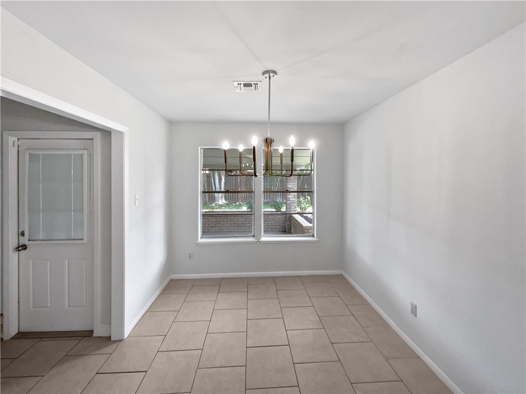 3658 Braeburn Dr Property Photo 11