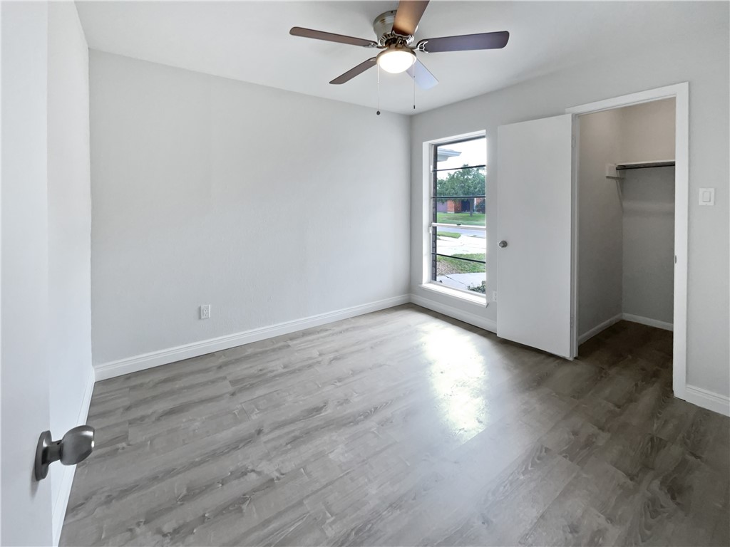 3658 Braeburn Dr Property Photo 18