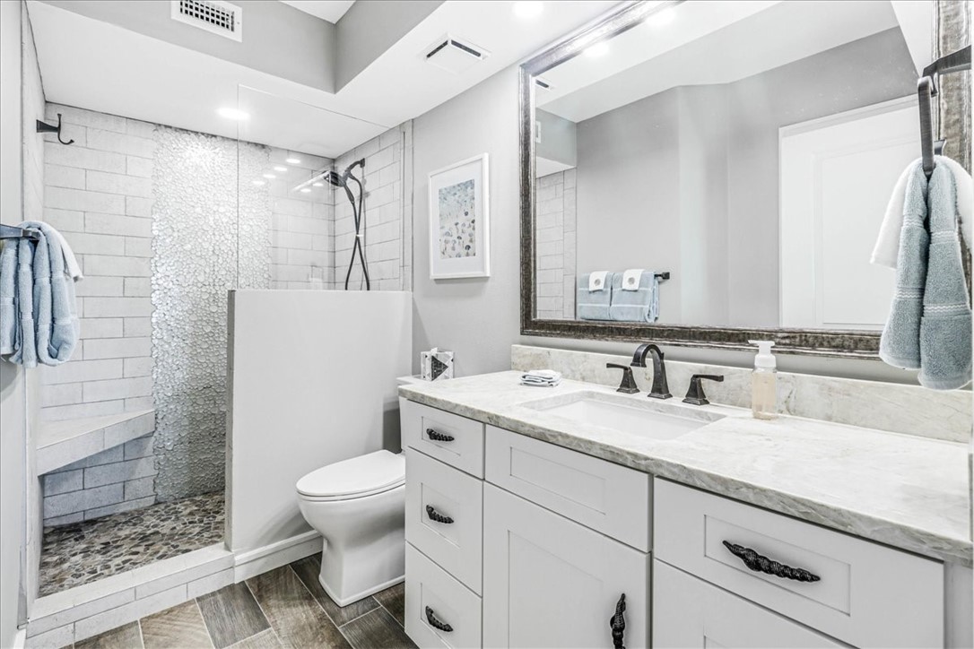 6745 Seacomber Dr 504 Property Photo 15