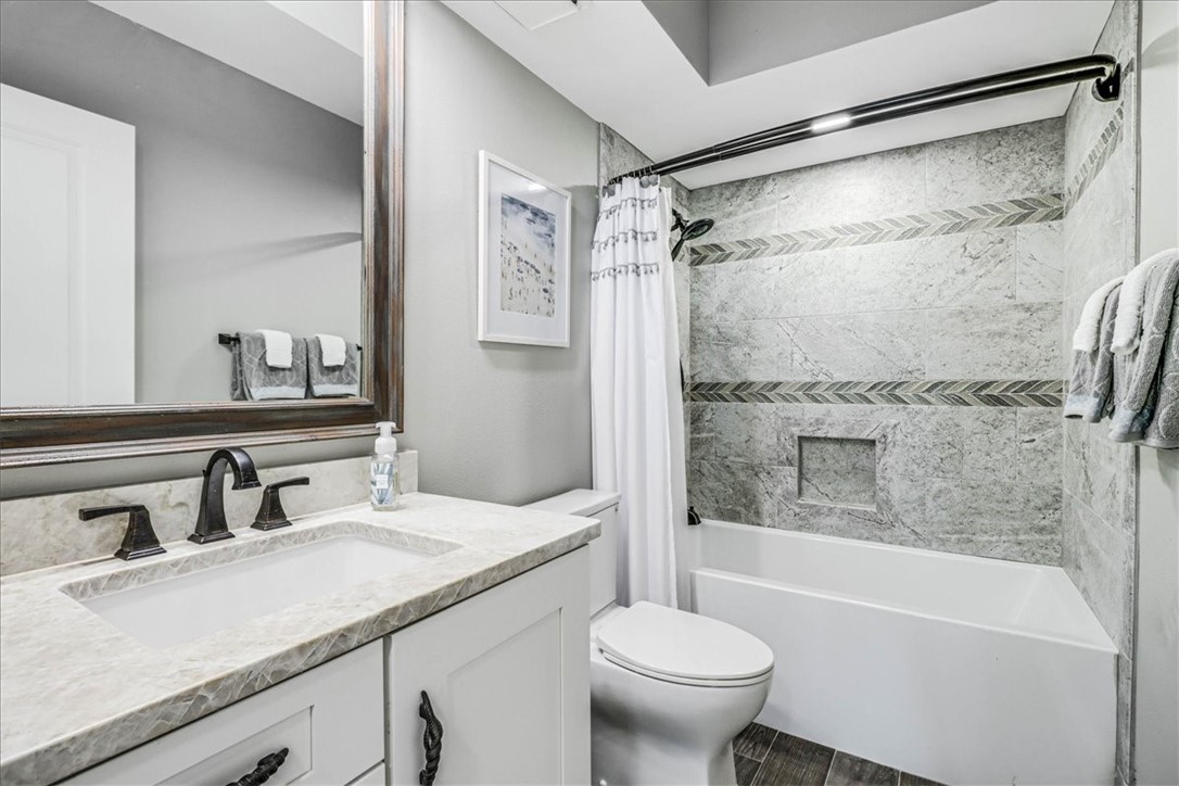 6745 Seacomber Dr 504 Property Photo 20