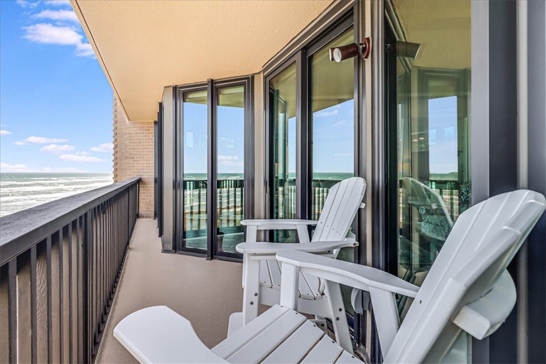 6745 Seacomber Dr 504 Property Photo 23