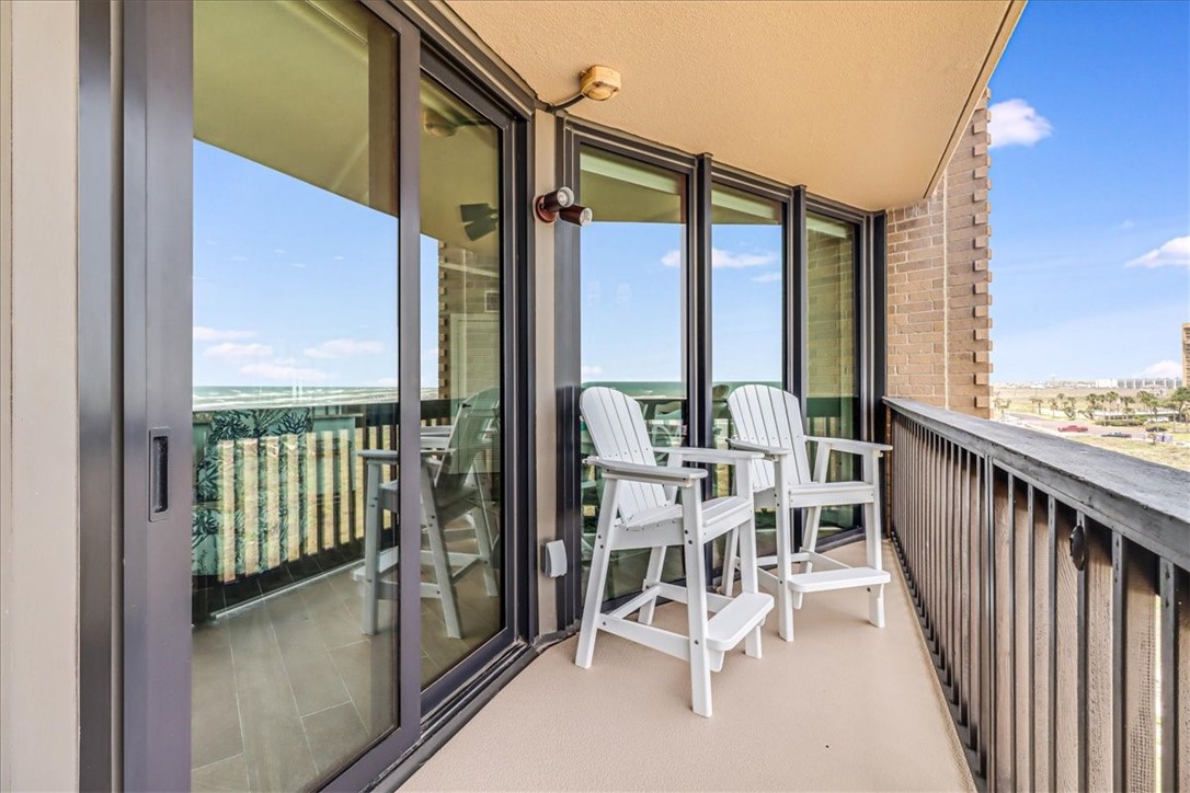 6745 Seacomber Dr 504 Property Photo 24