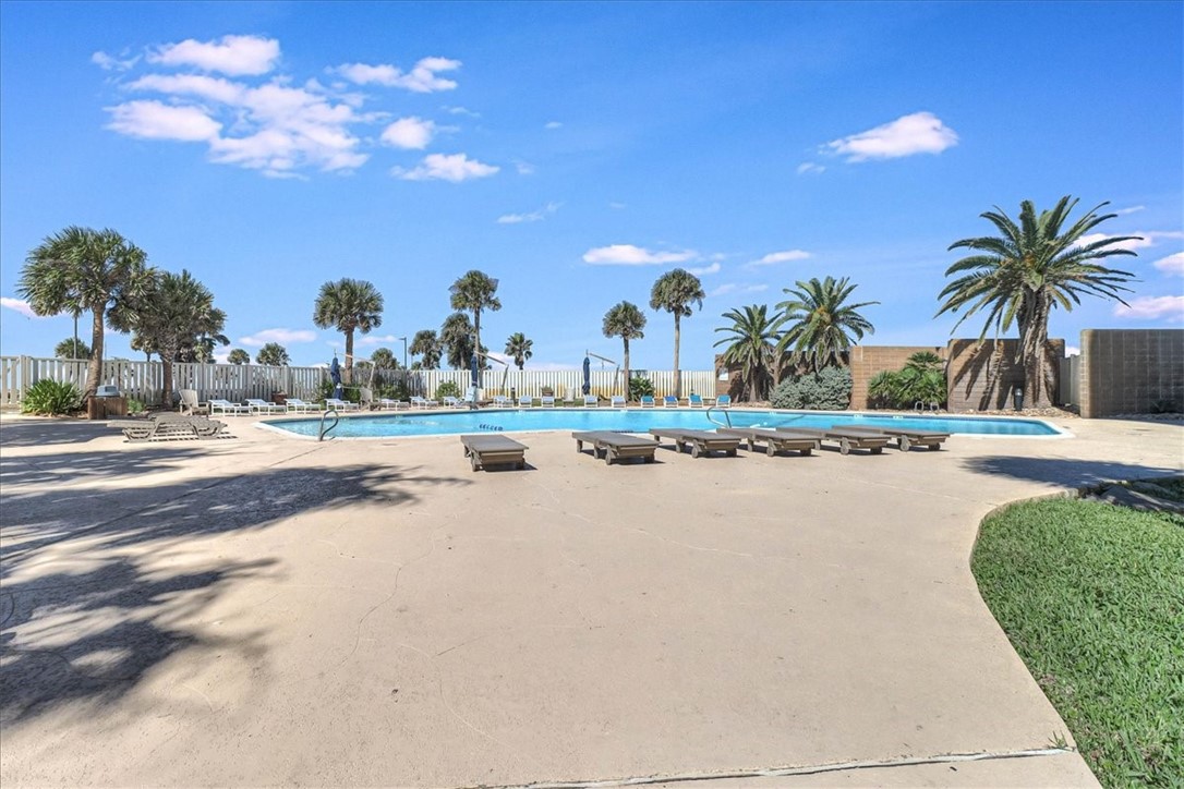 6745 Seacomber Dr 504 Property Photo 29