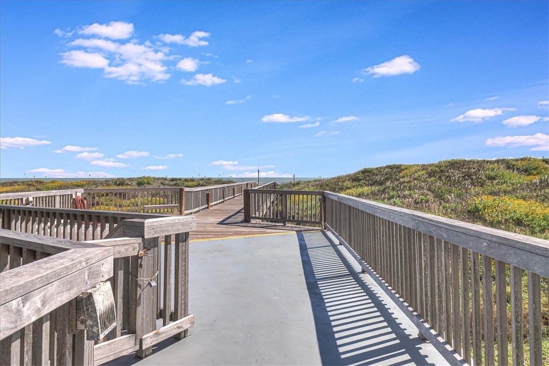 6745 Seacomber Dr 504 Property Photo 34