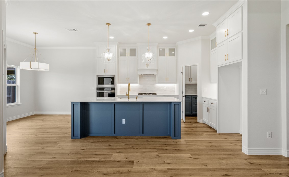 11517 Willowood Creek Dr Property Photo 5