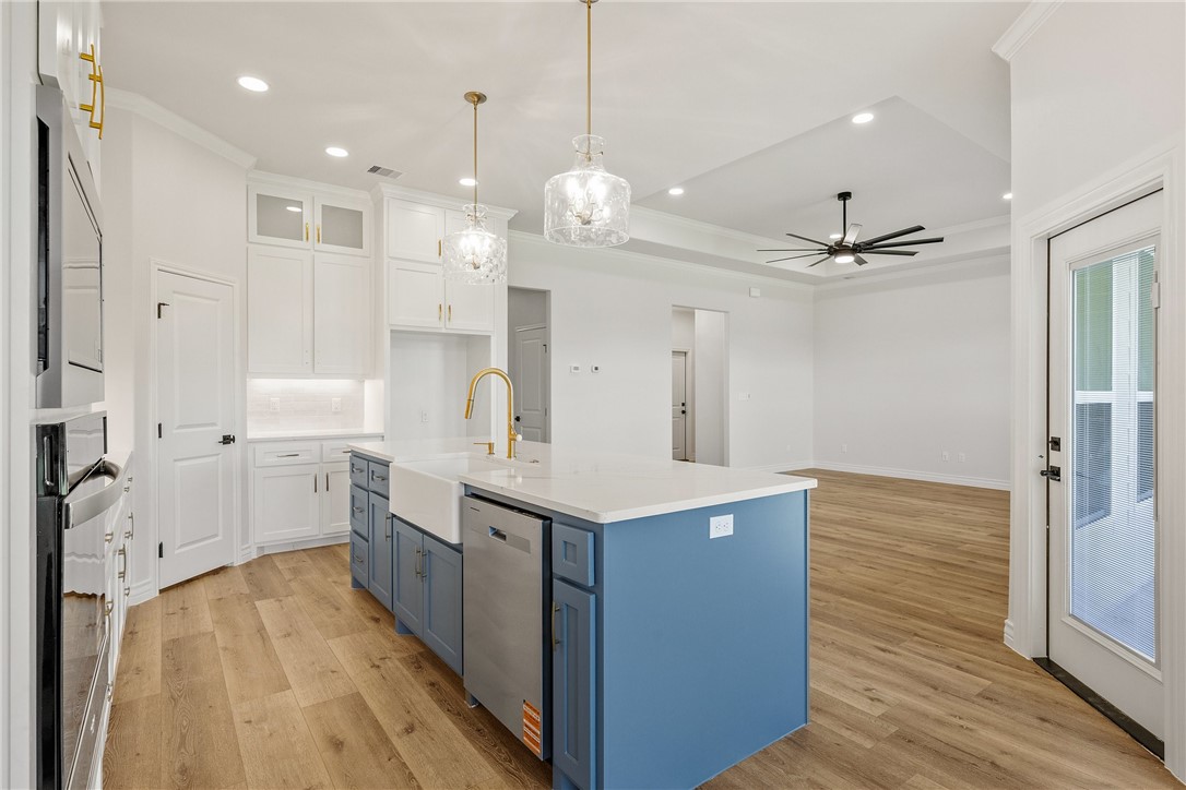 11517 Willowood Creek Dr Property Photo 8