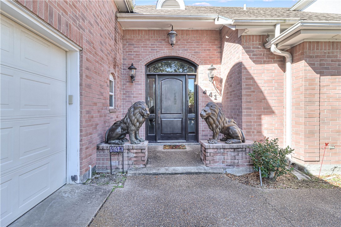 441 Colony Dr Property Photo 5