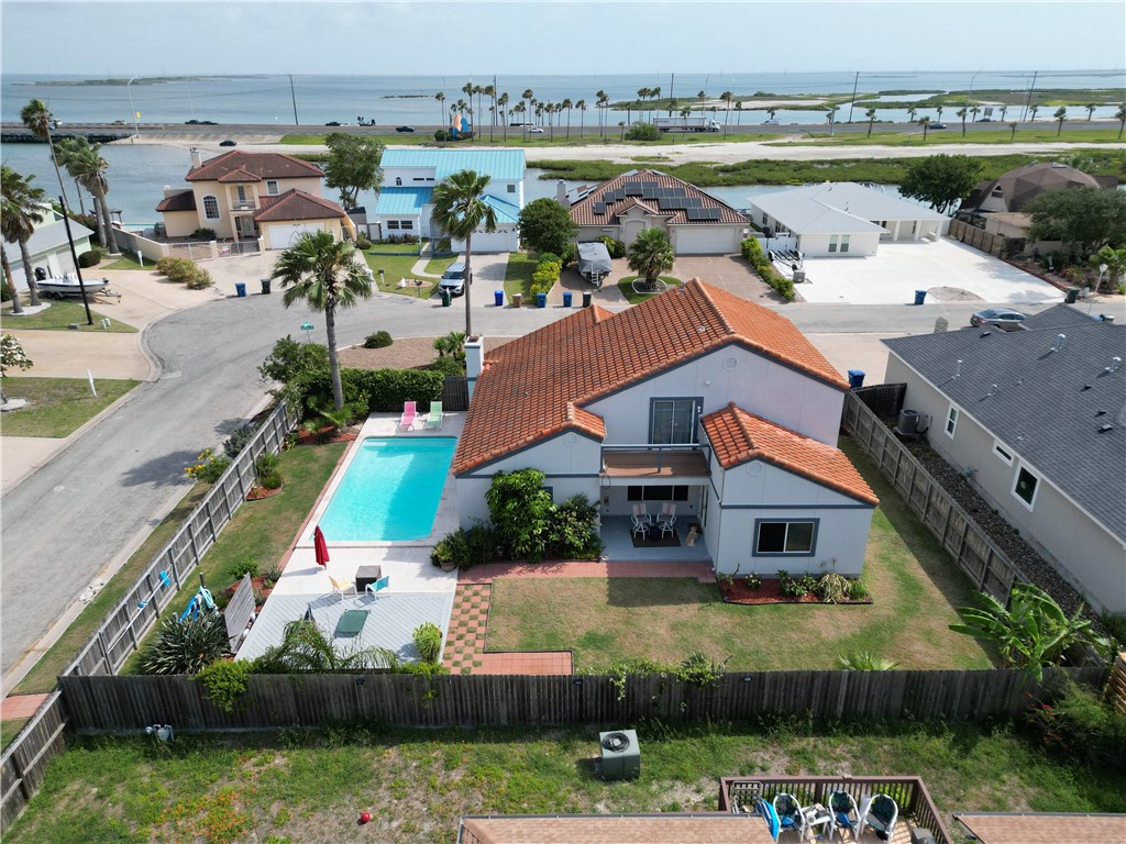 13701 Suntan Ave Property Photo 3