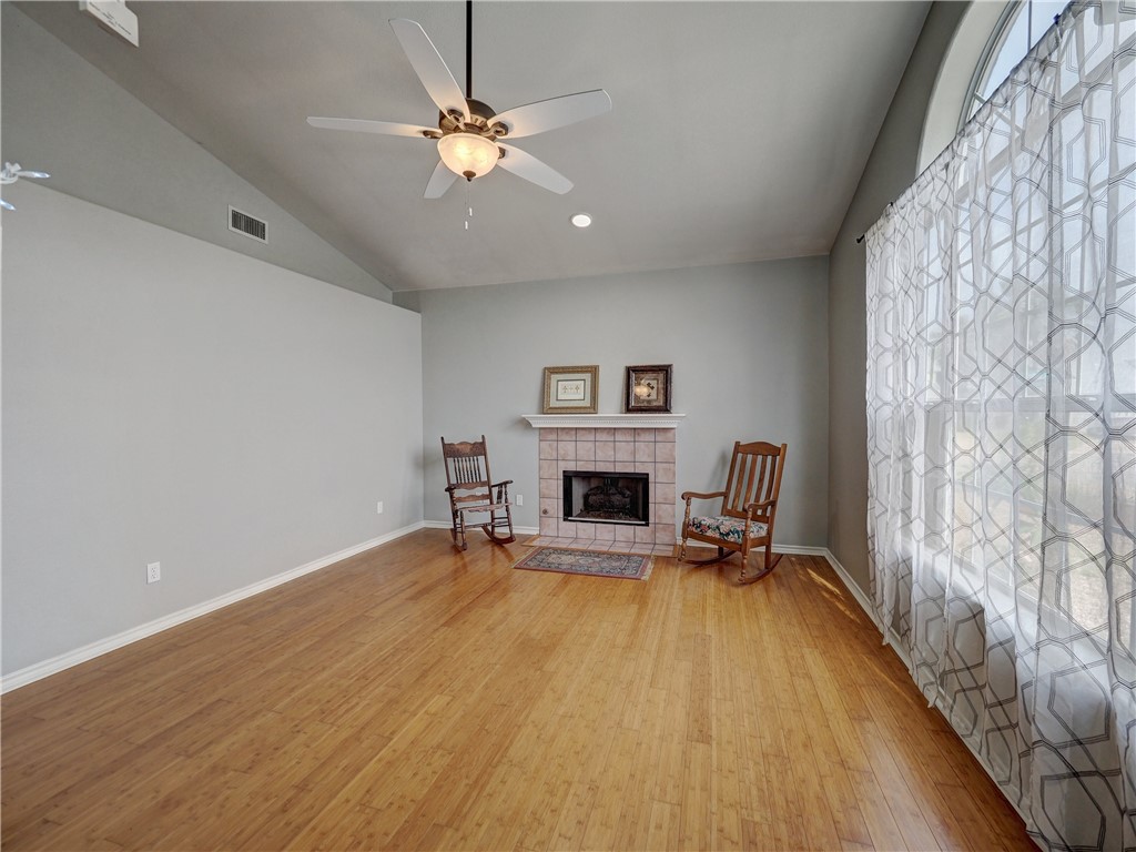 13701 Suntan Ave Property Photo 10