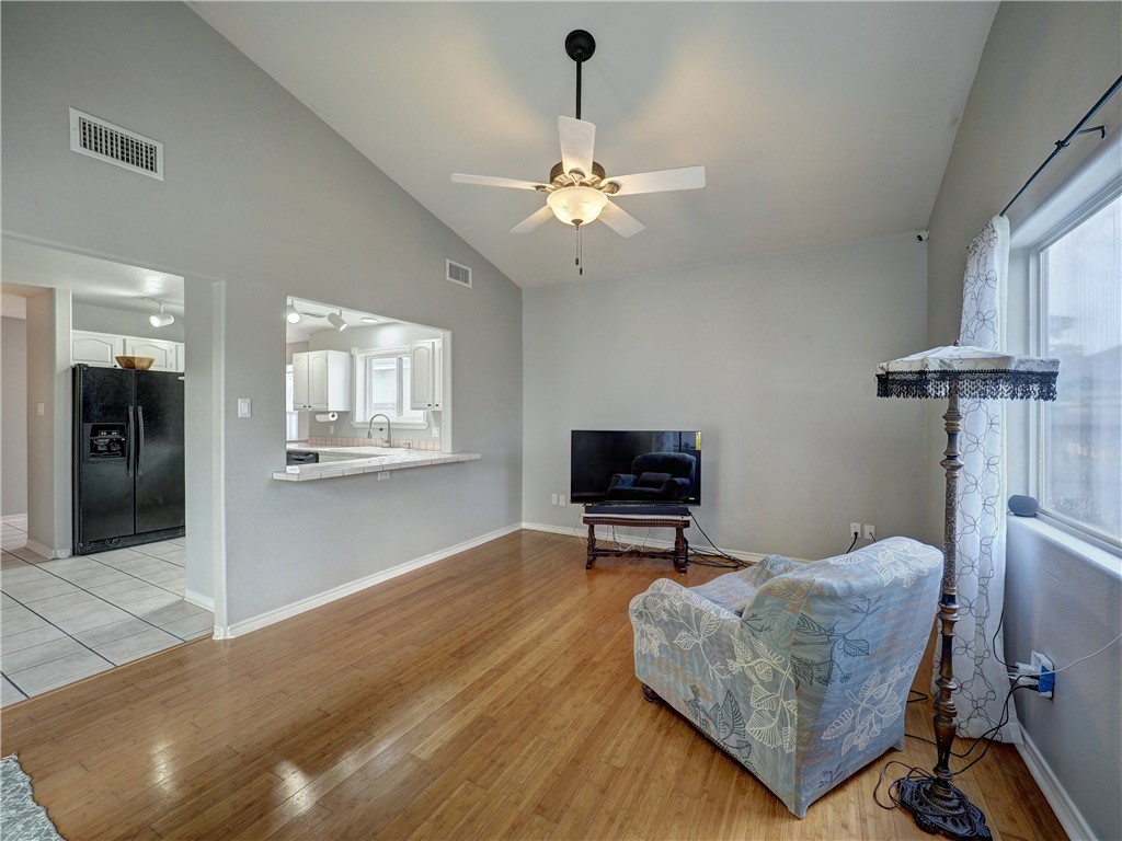13701 Suntan Ave Property Photo 15