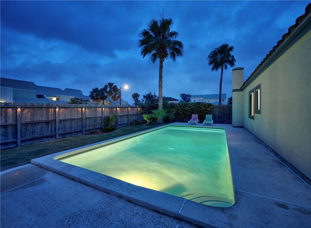 13701 Suntan Ave Property Photo 36