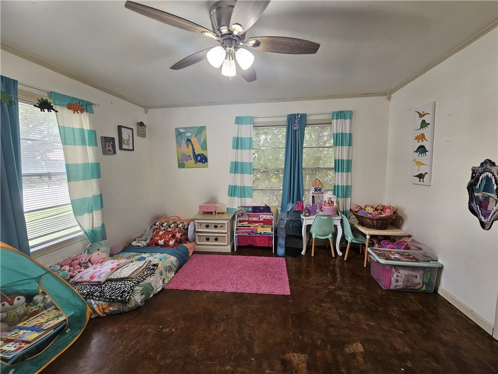30 Locke St Property Photo 20