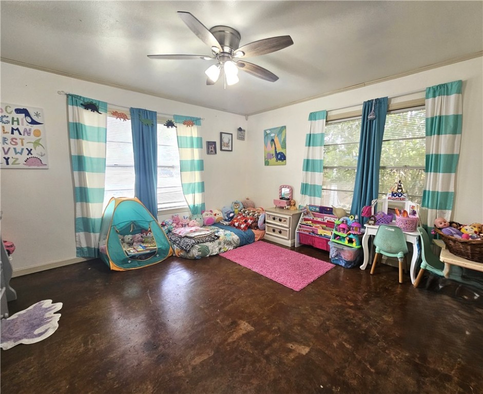 30 Locke St Property Photo 21