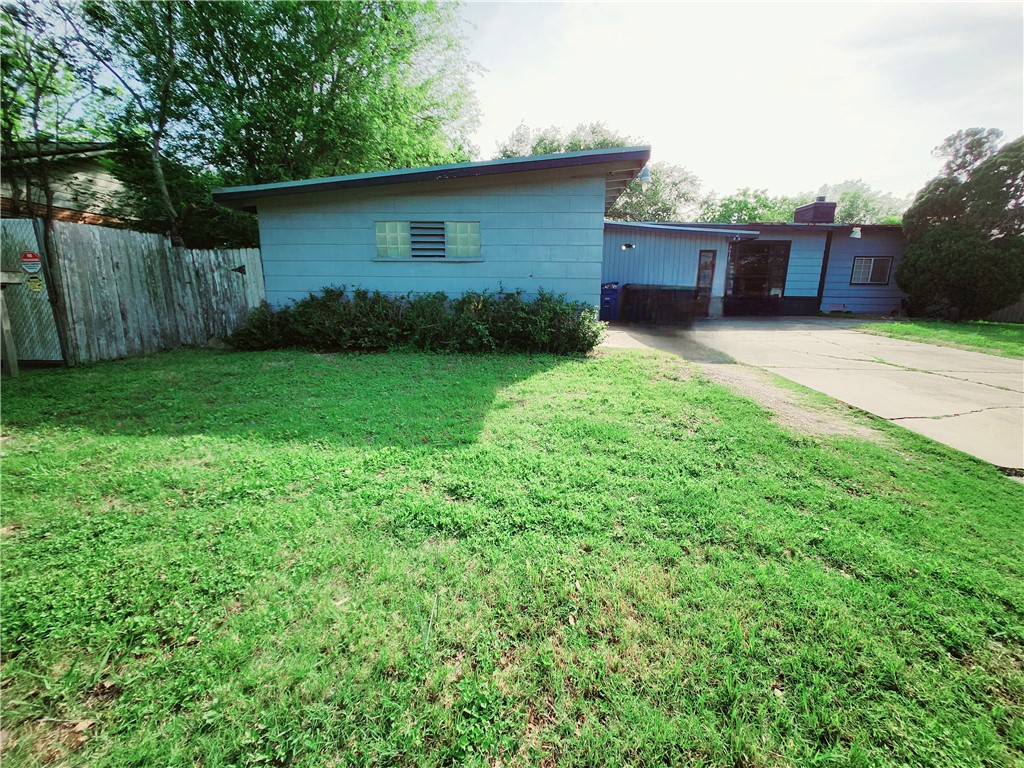 3617 Santa Fe St Property Photo 2