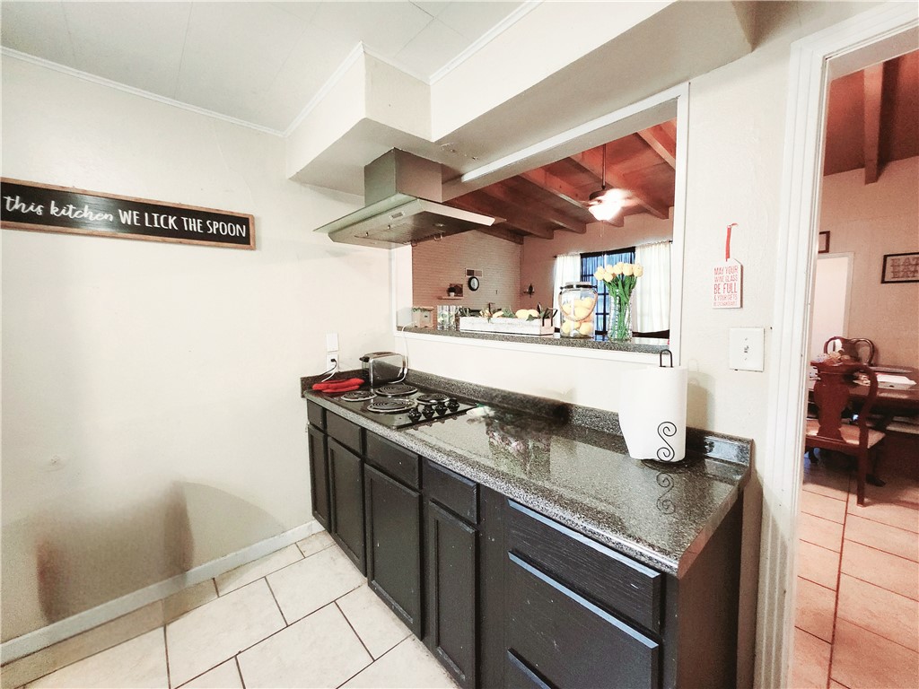 3617 Santa Fe St Property Photo 9