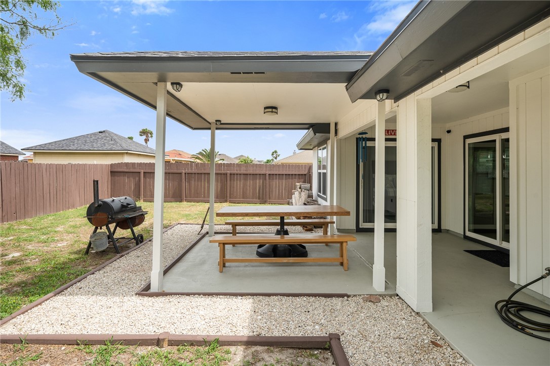 14945 Dasmarinas Dr Property Photo 28