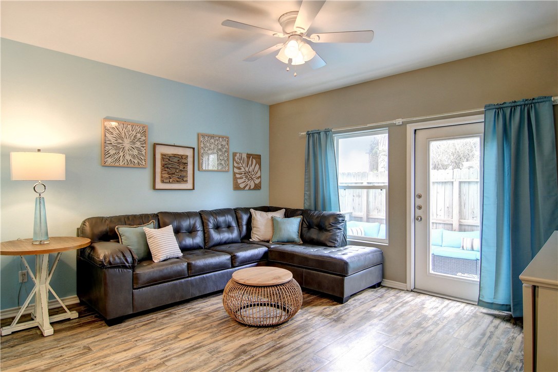 15122 Dory Dr Property Photo 2