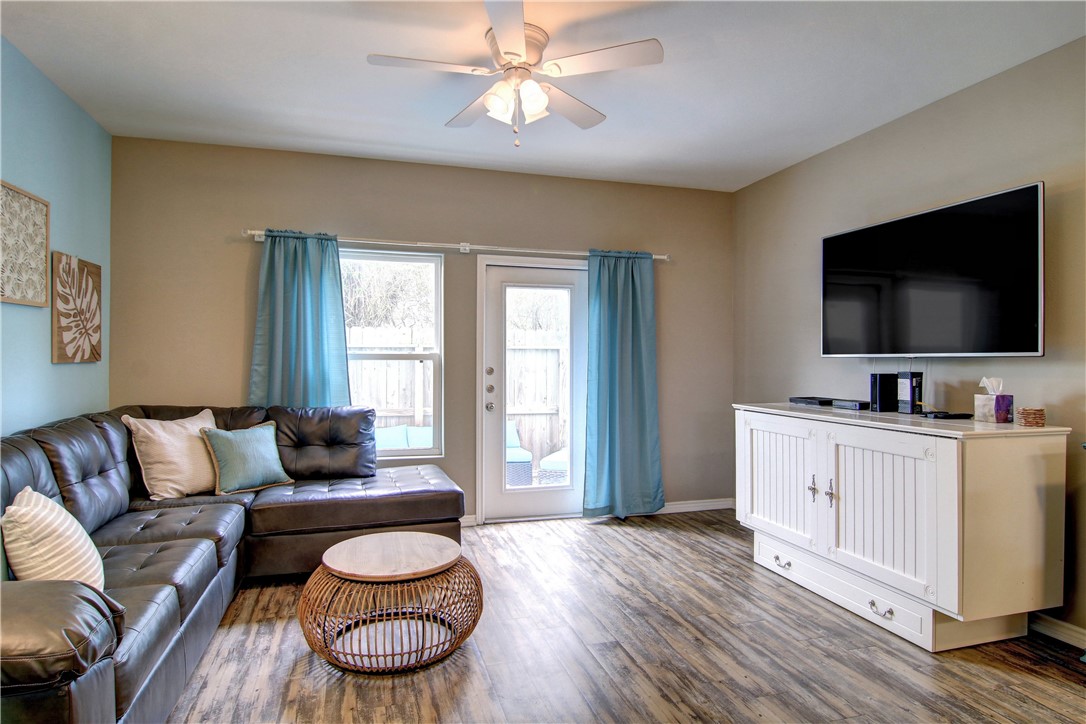 15122 Dory Dr Property Photo 6