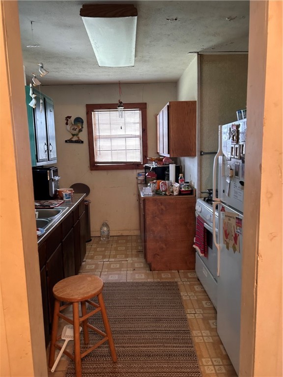 2306 S Reynolds St Property Photo 5