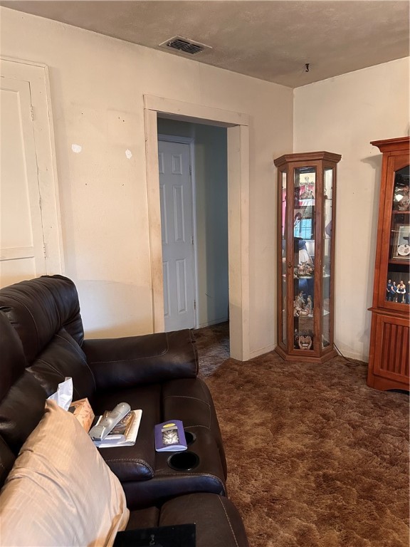 2306 S Reynolds St Property Photo 6