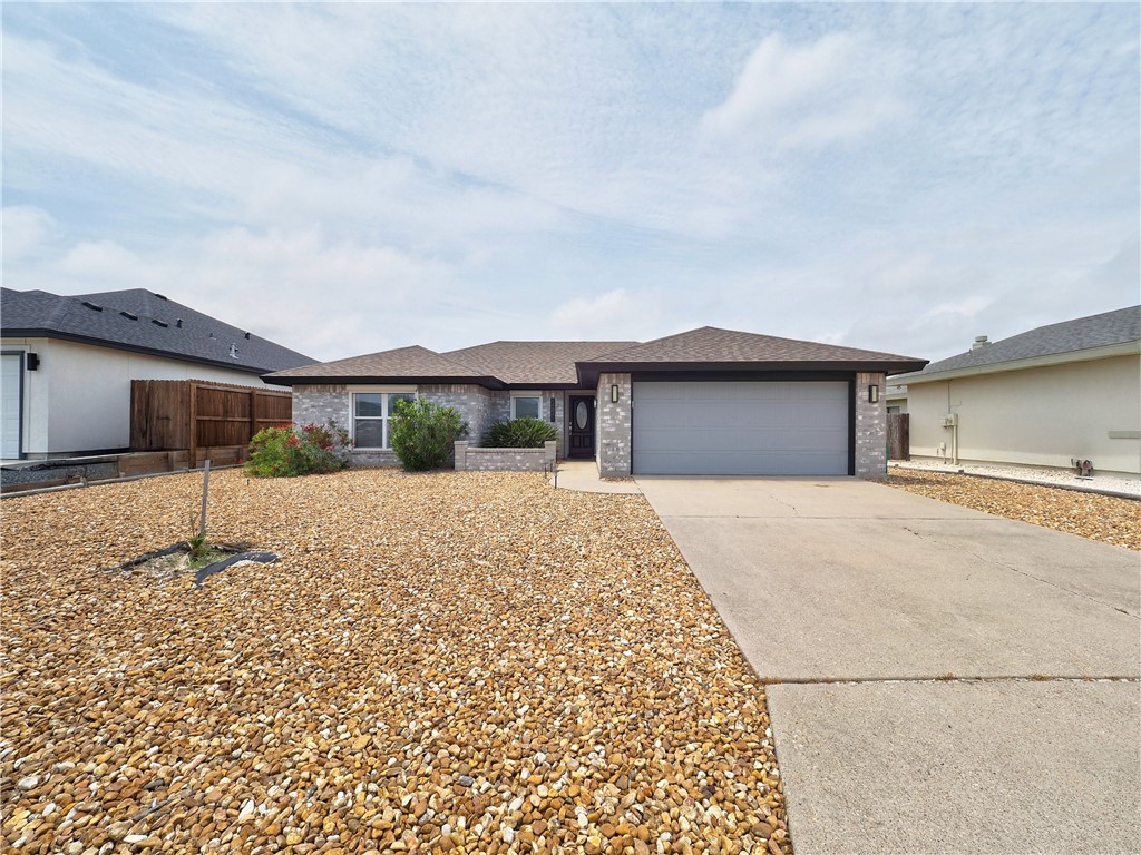 14841 Quarterdeck Dr Property Photo 1