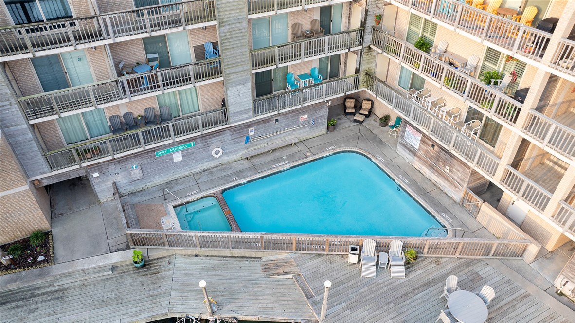 200 W Cotter Ave B-3 Property Photo 9