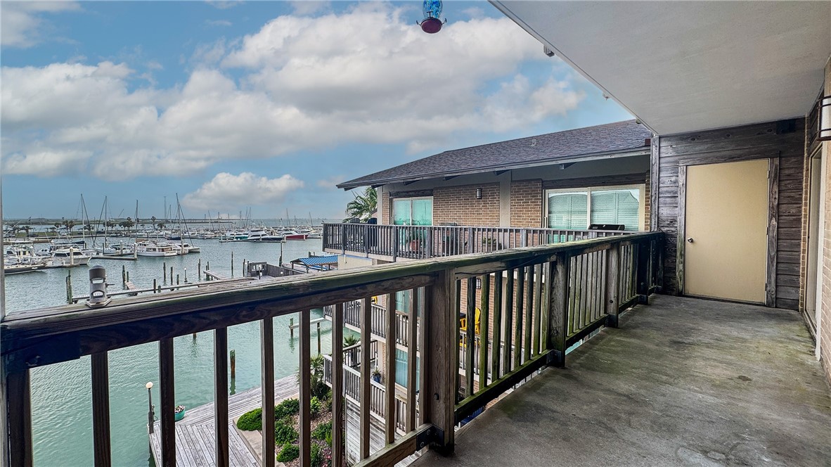 200 W Cotter Ave B-3 Property Photo 14