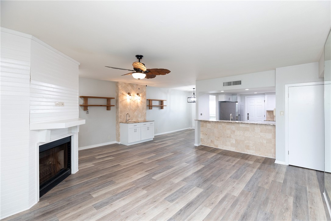 200 W Cotter Ave B-3 Property Photo 16