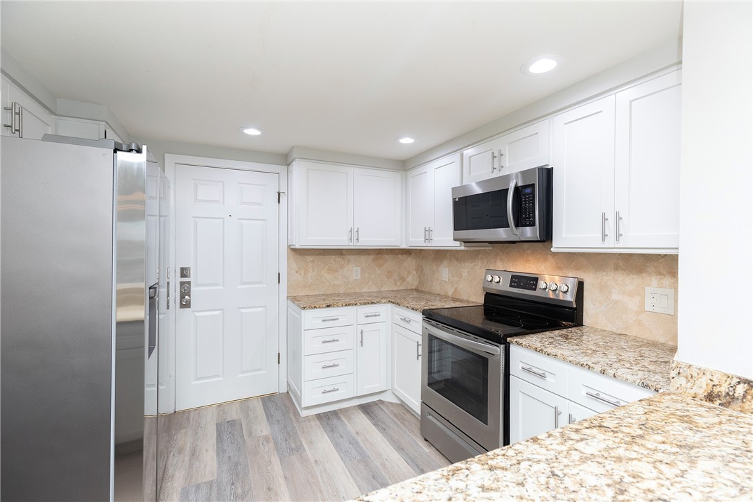 200 W Cotter Ave B-3 Property Photo 25