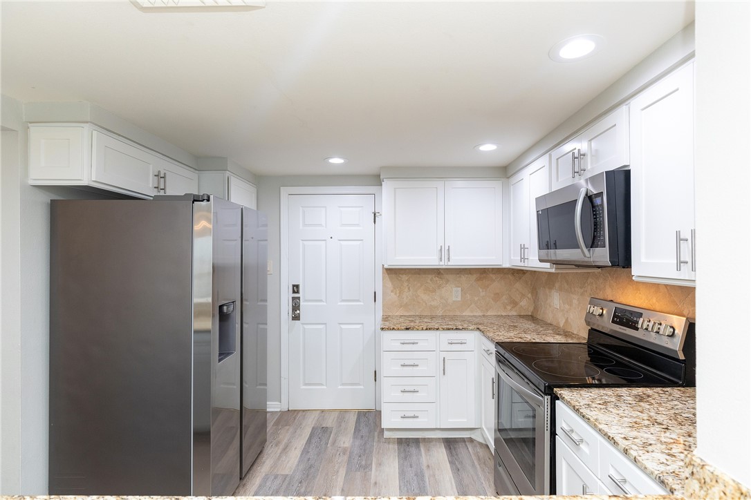 200 W Cotter Ave B-3 Property Photo 26