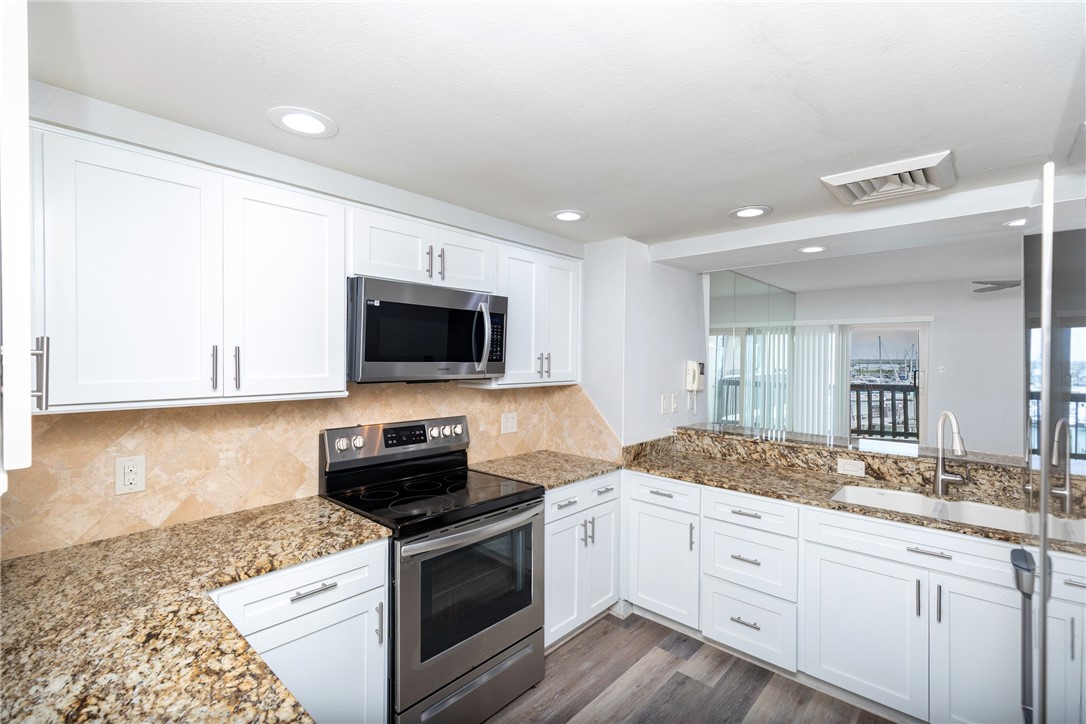 200 W Cotter Ave B-3 Property Photo 27