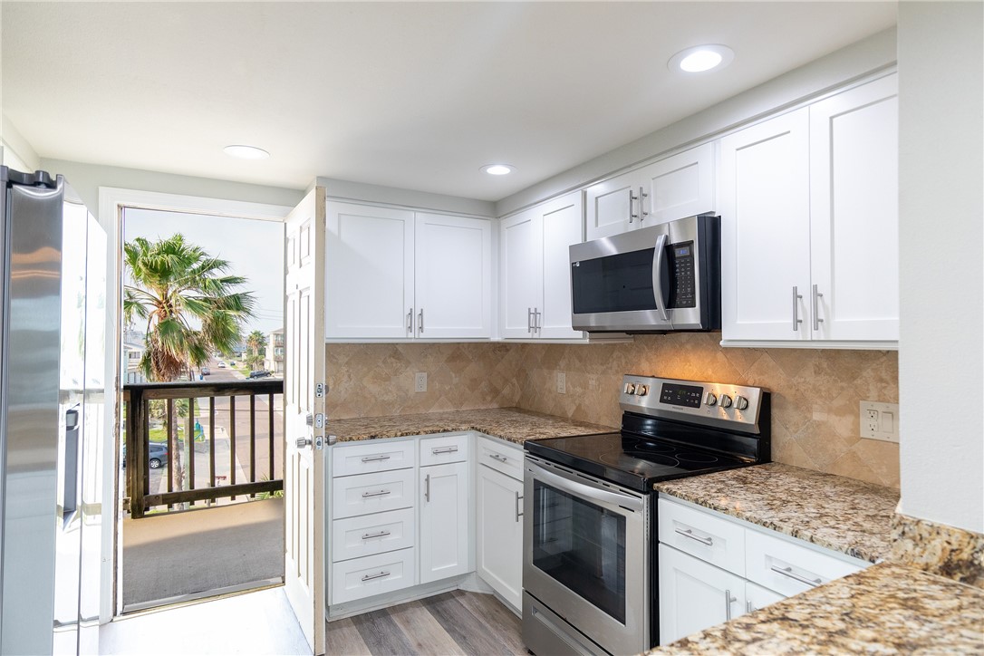 200 W Cotter Ave B-3 Property Photo 28