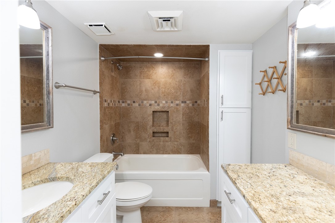 200 W Cotter Ave B-3 Property Photo 32