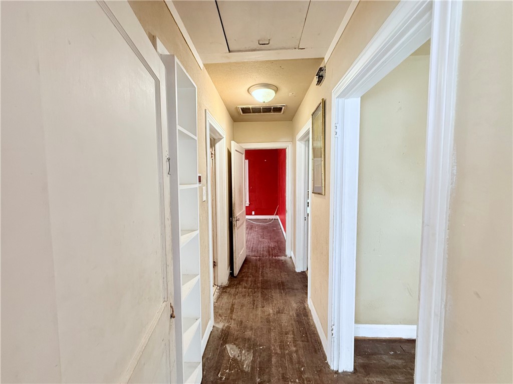 325 Texas Ave Property Photo 14