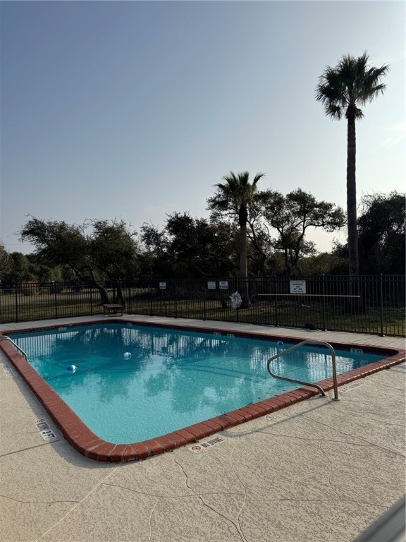 488 Live Oak Property Photo 5