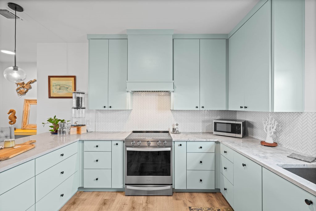 568 W Post Oak Lane Property Photo 14